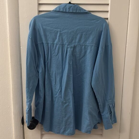 Abercrombie & Fitch Light Blue Oversized Shirt Size Medium - Picture 8 of 9